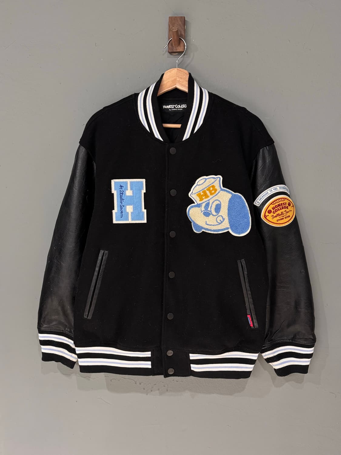 Honest College by 스튜디오 세븐 레더 바시티자켓  상품이미지1