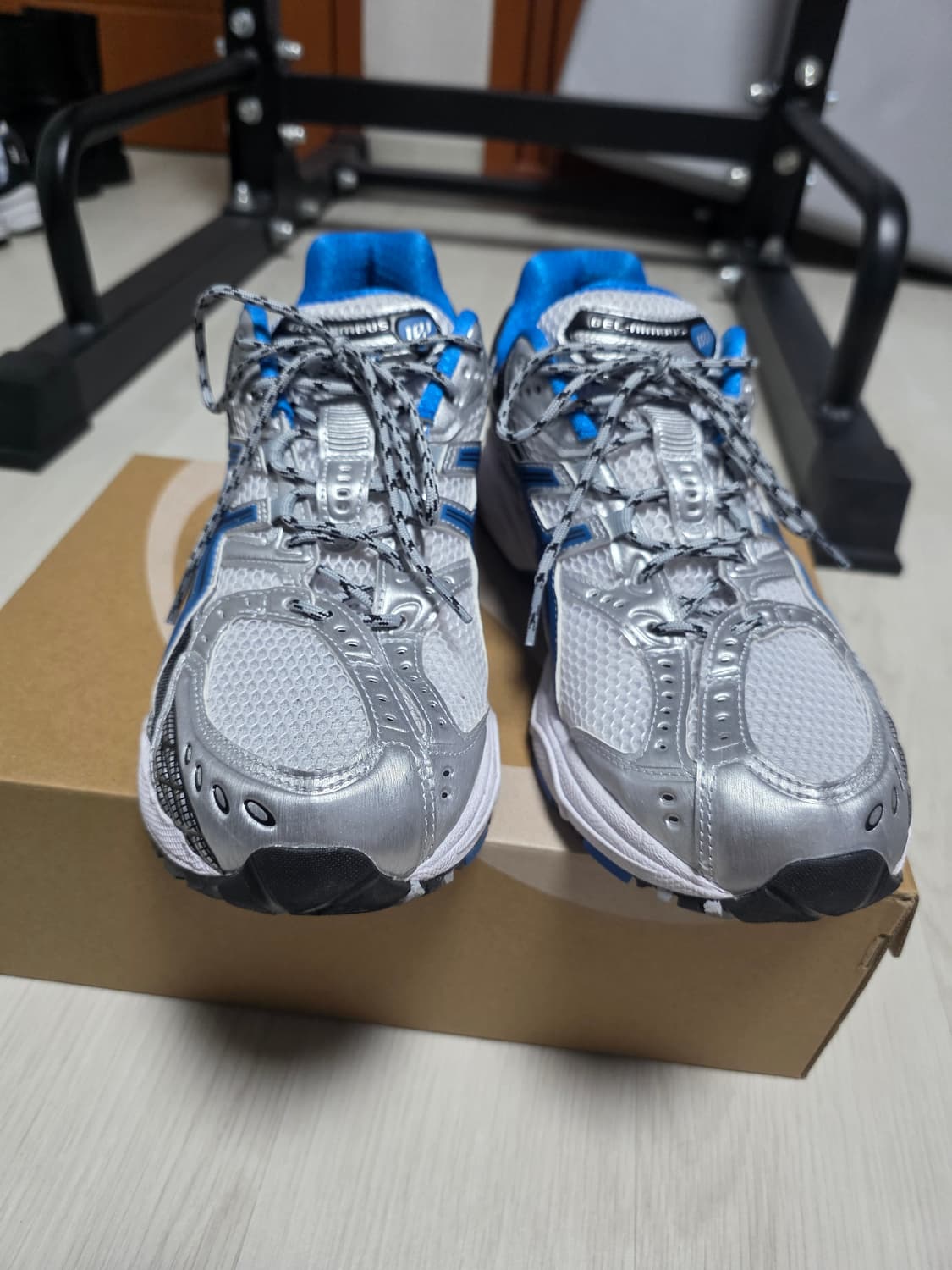 282.5 아식스 젤님버스 10.1 블루 상품이미지3