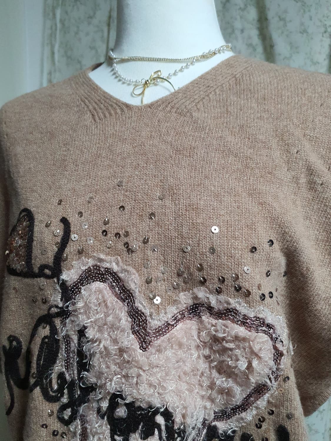 [빈티지] 브라운 하트 스팽글 반팔 니트 상품이미지2