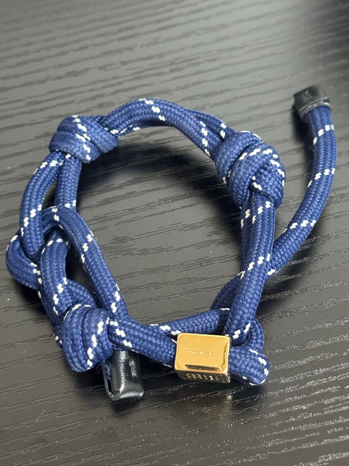 미우미우 코드 팔찌 네이비 상품이미지2