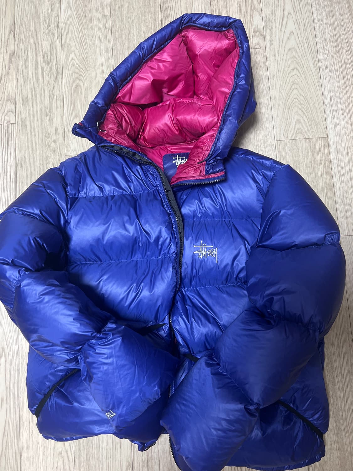 스투시 패딩 블루 m 판매합니다 상품이미지1