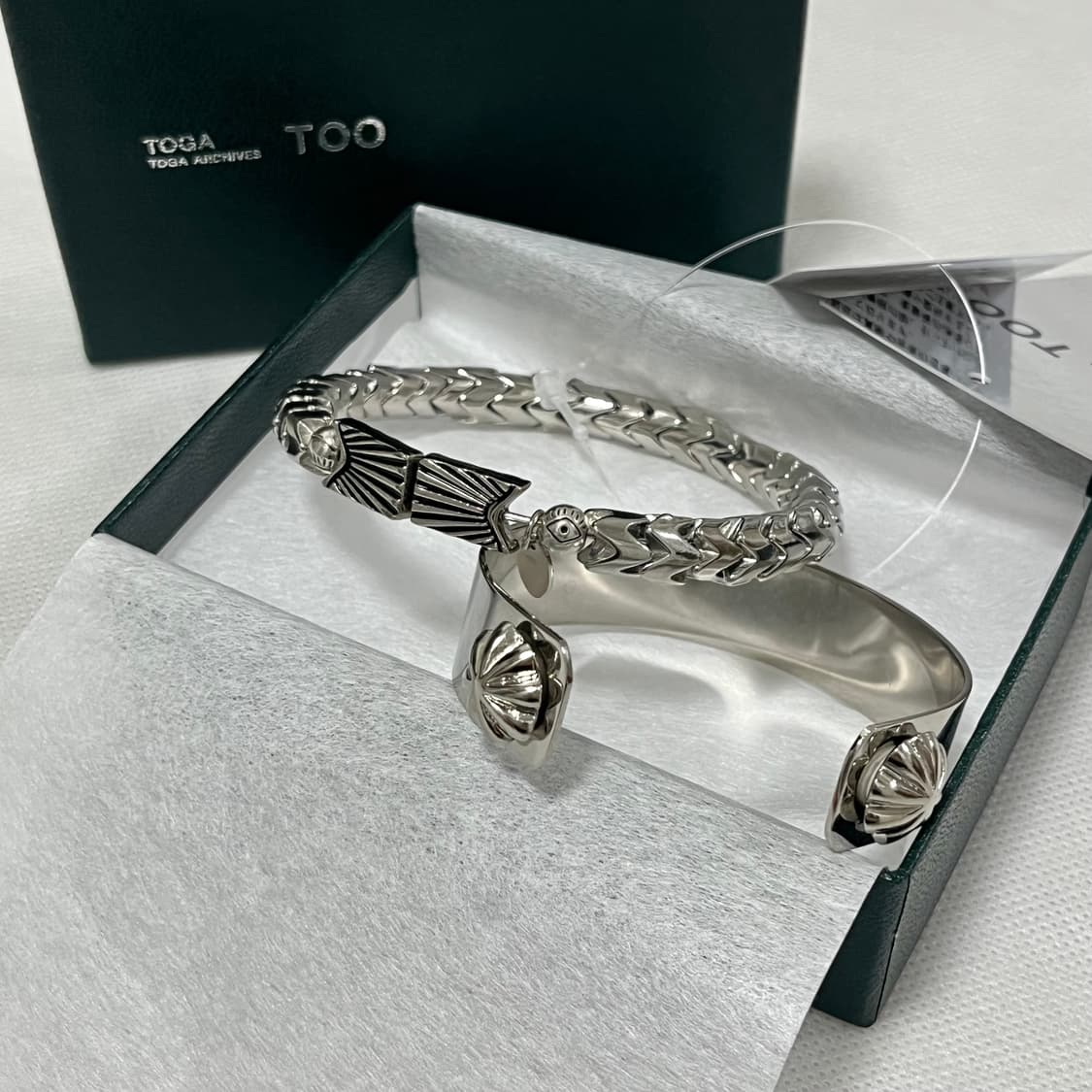 토가 TOGA 26ss 메탈 뱅글 상품이미지1