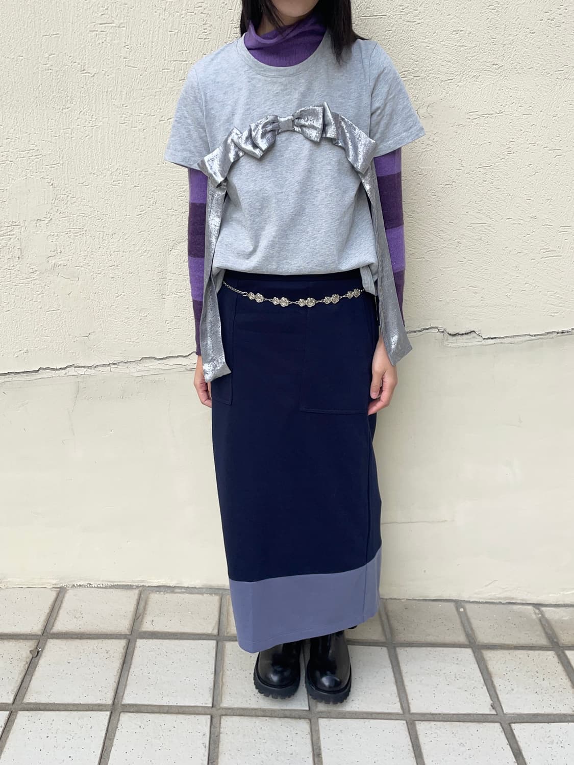 Metallic glitter bow curve top 상품이미지2