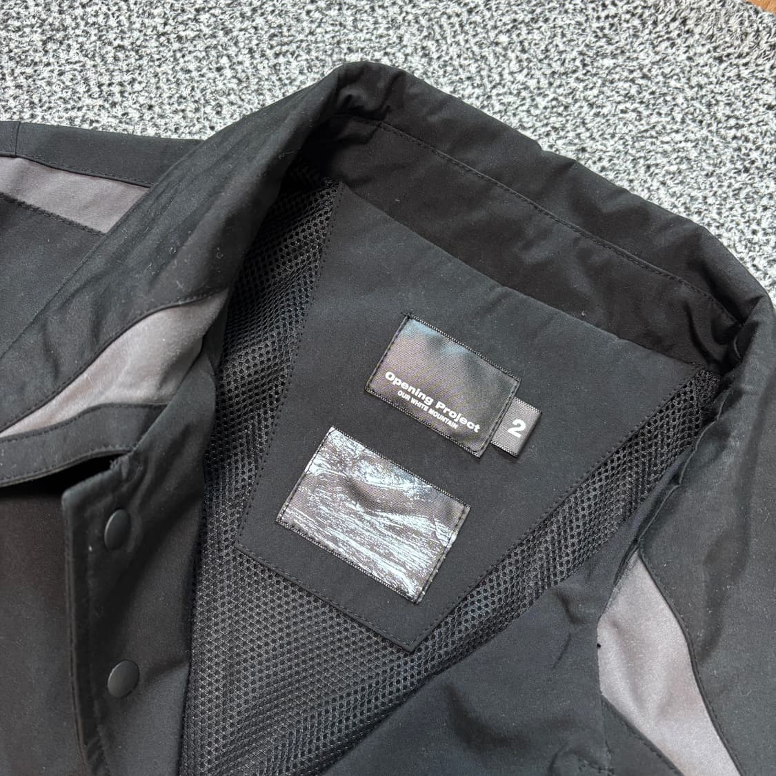 오프닝프로젝트 블랙 코스믹 스냅 코트 (2) 상품이미지3