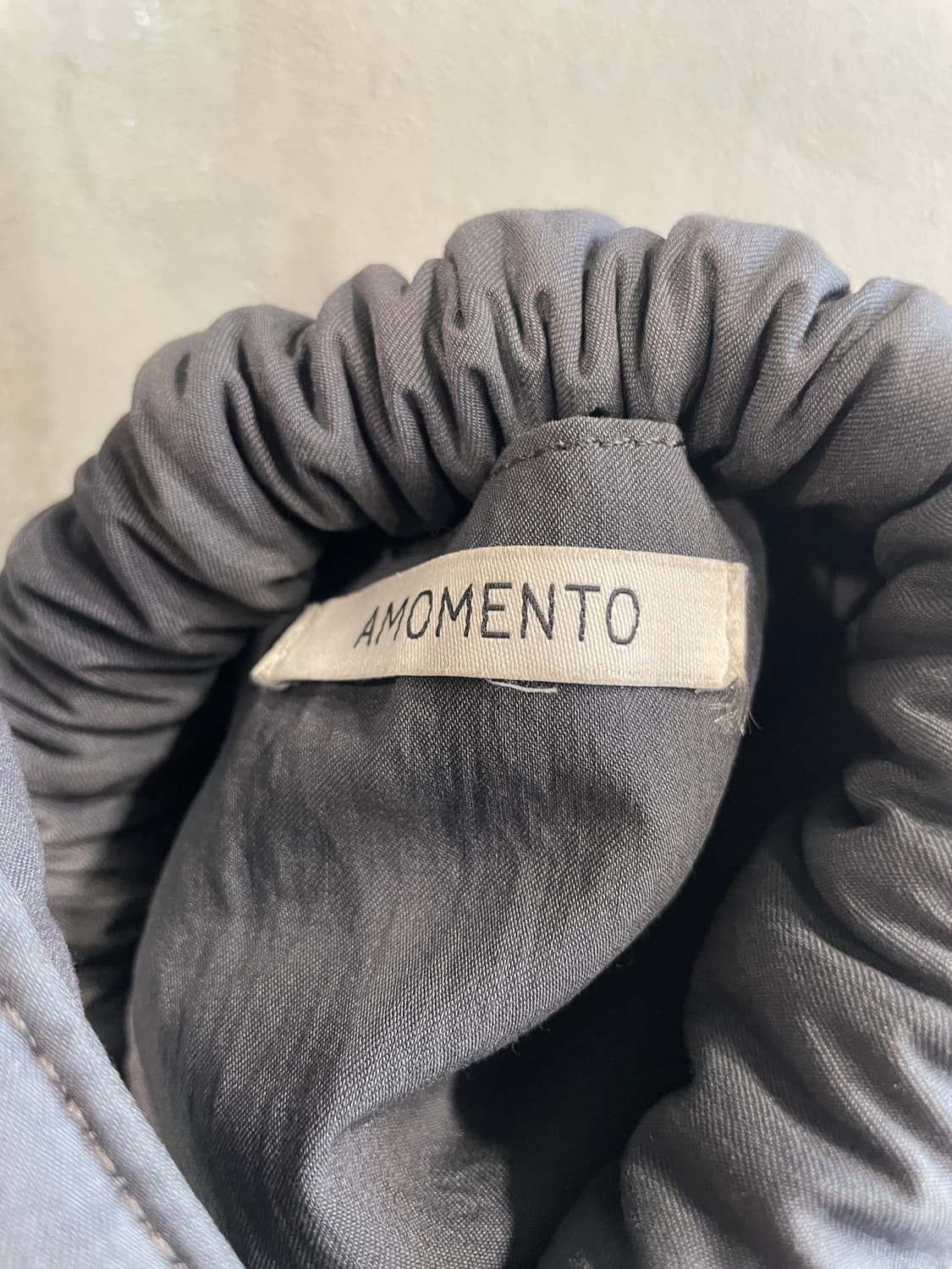 아모멘토 패디드 볼 백 상품이미지8