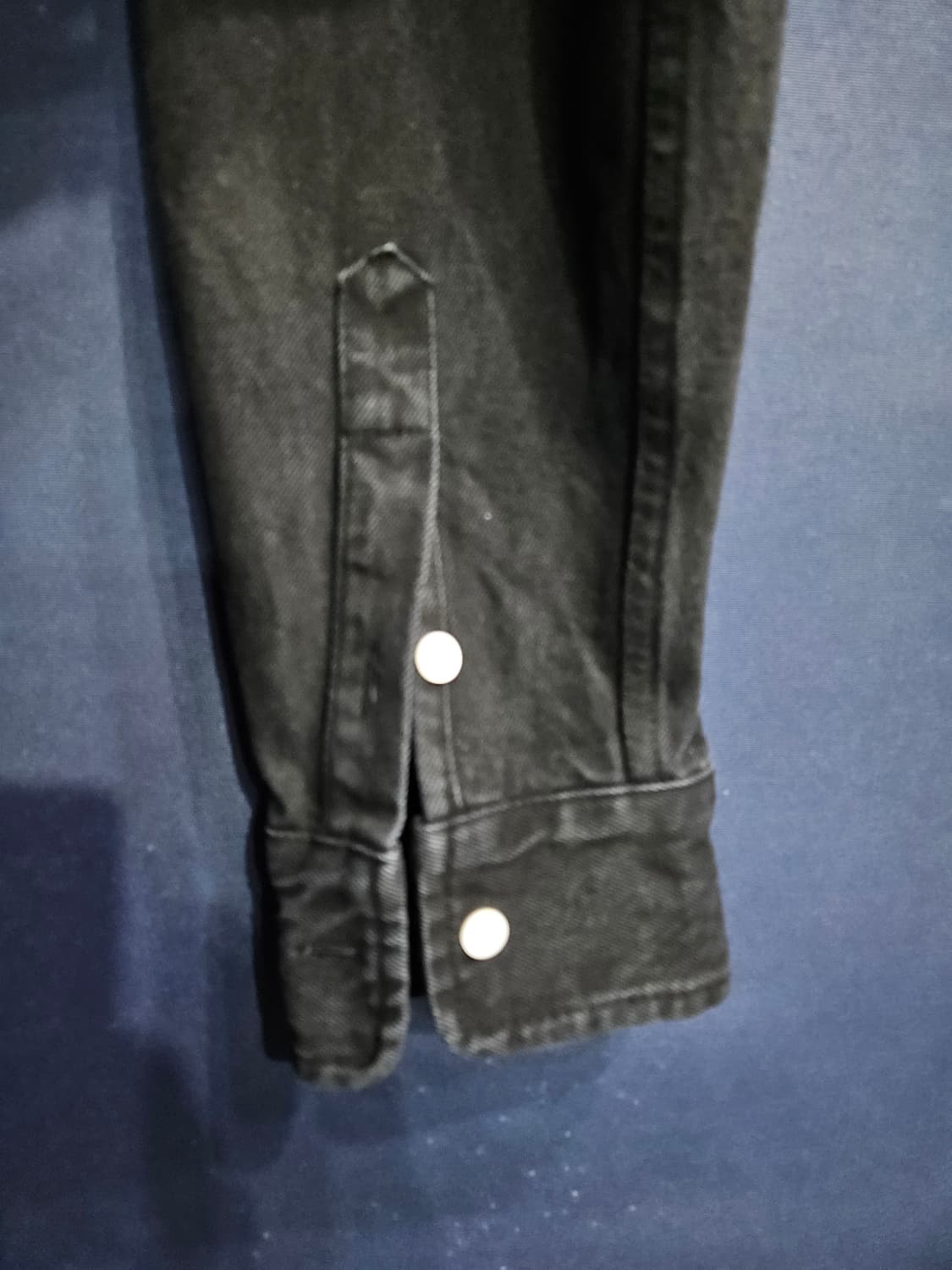 플라스틱 프로덕트 블랙컬러 남성 오버핏 90~95 데님셔츠  상품이미지5