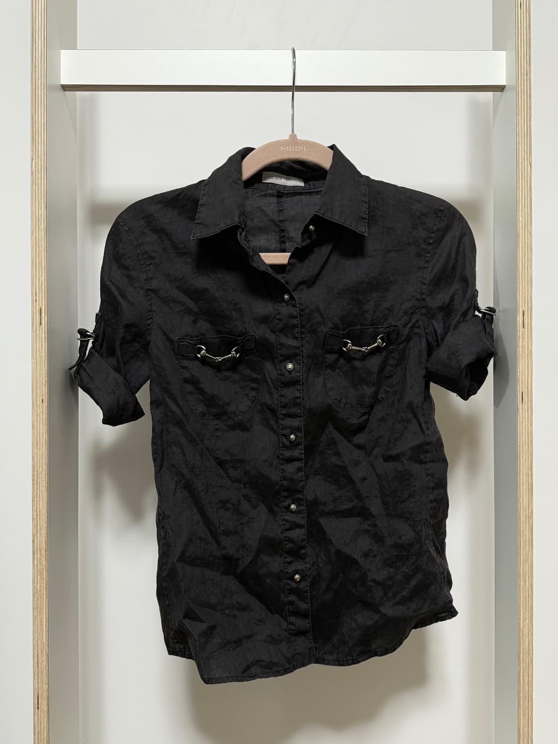 K.T LINO : 반팔 블랙 셔츠 상품이미지1