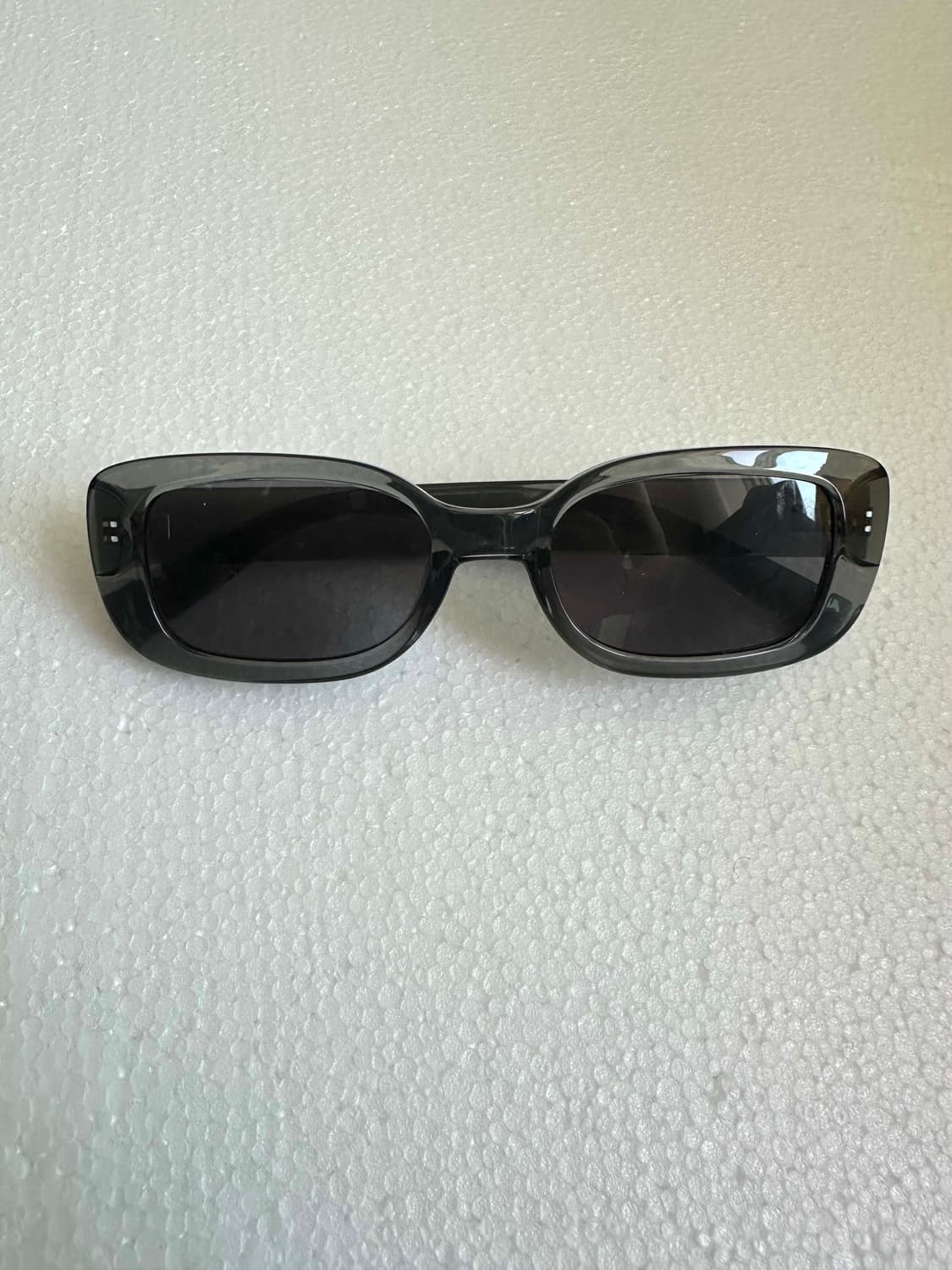 유니클로 렉탱글 선글라스 상품이미지1