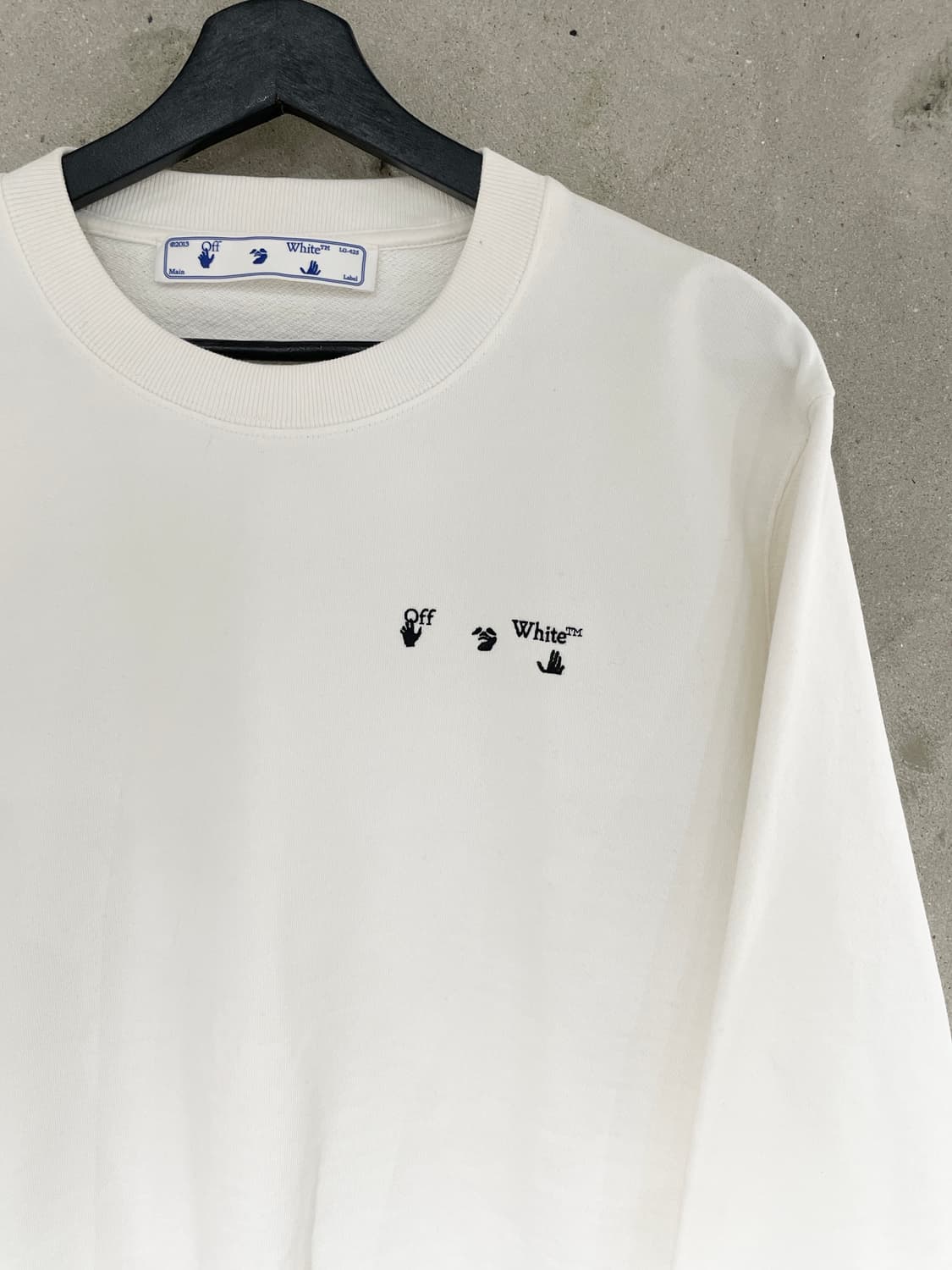 오프화이트 화이트 애로우 리퀴드 멜트 레그 스웻 셔츠 상품이미지4