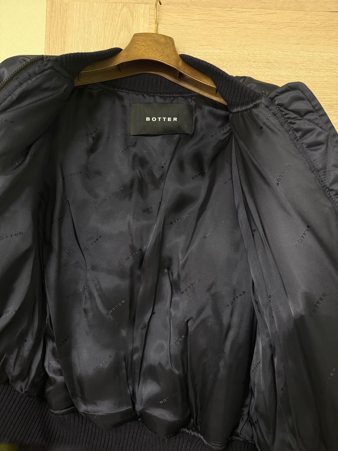 보터Botter 봄버 자켓 (네이비) 판매합니다. 48사이즈 상품이미지7