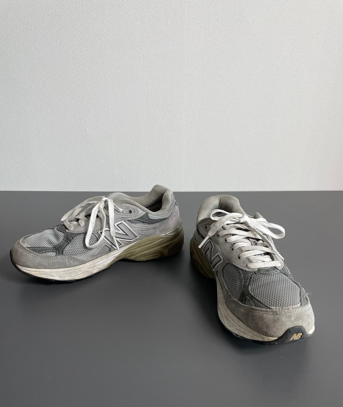 [230]뉴발란스v3990 그레이 상품이미지1