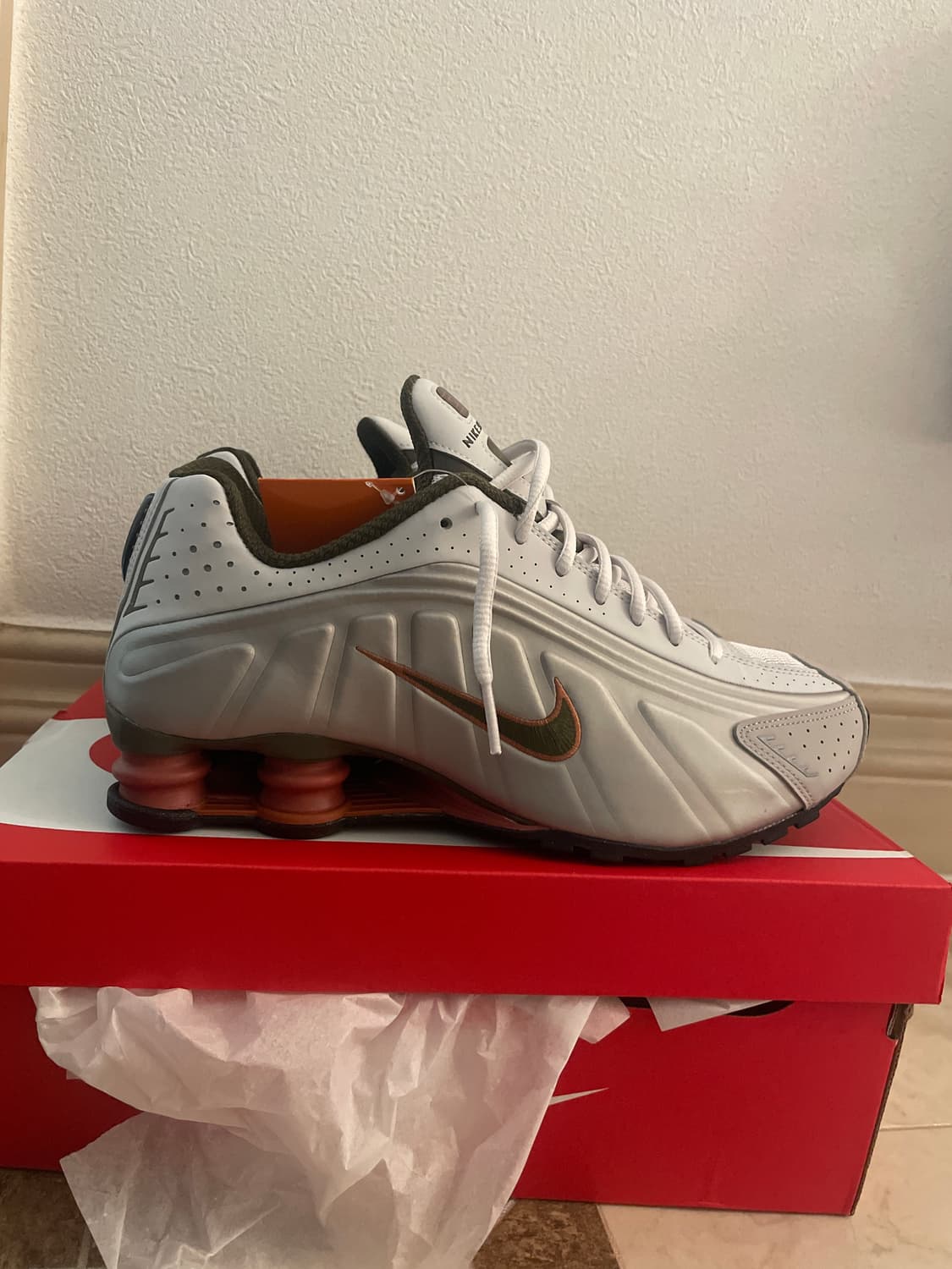 나이키 샥스 상품이미지1