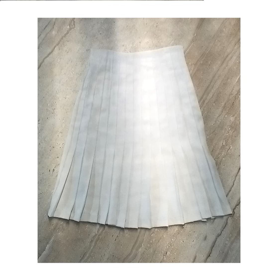 아이보리 핀턱 플리츠 미디 스커트 상품이미지1