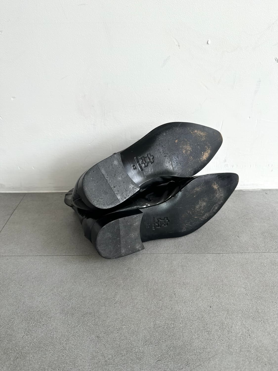 베르사체 페이던트 레더 하네스 부츠 상품이미지7