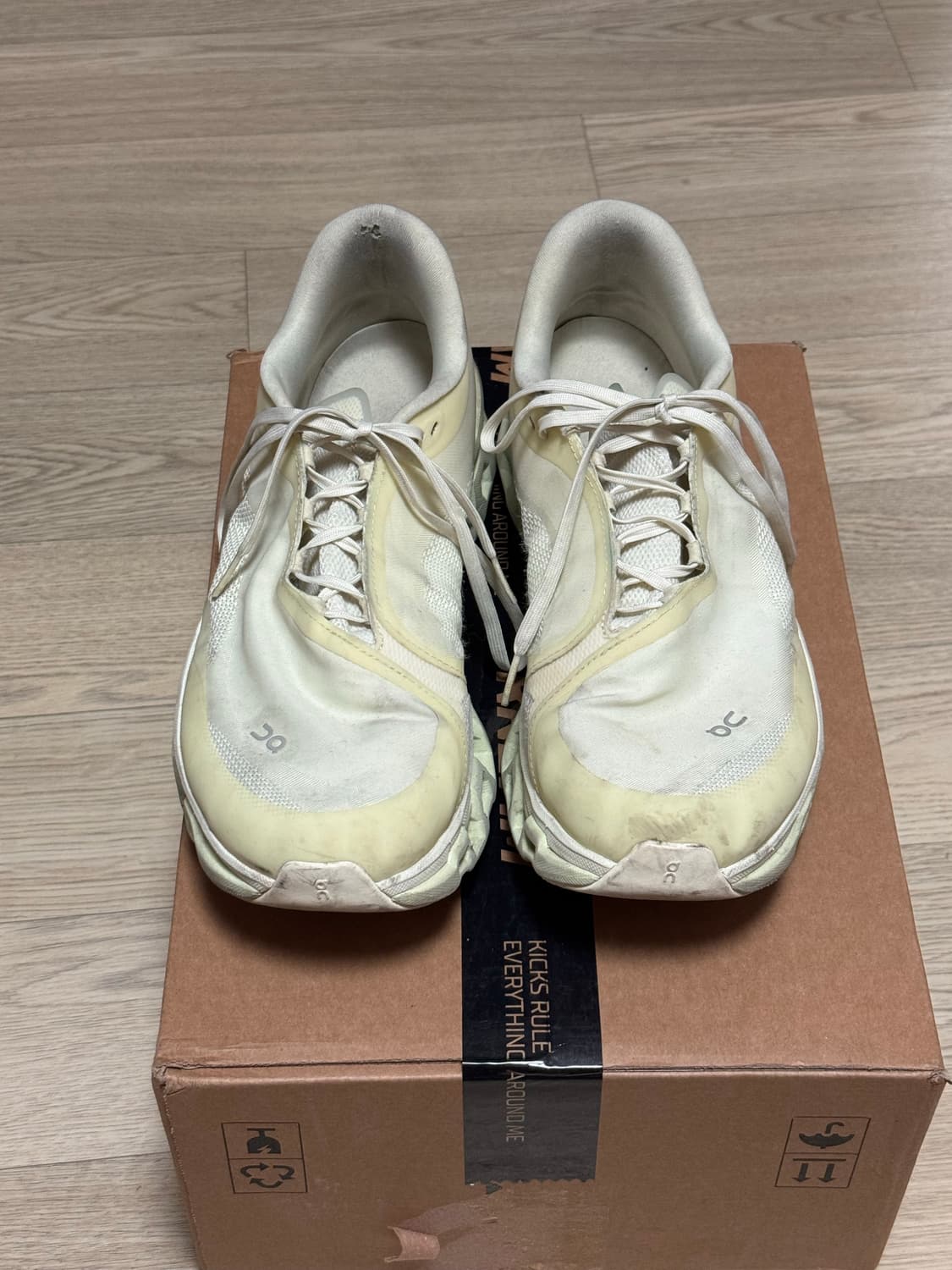 파프 온 러닝 클라우드 몬스터2 시들링 화이트 상품이미지4