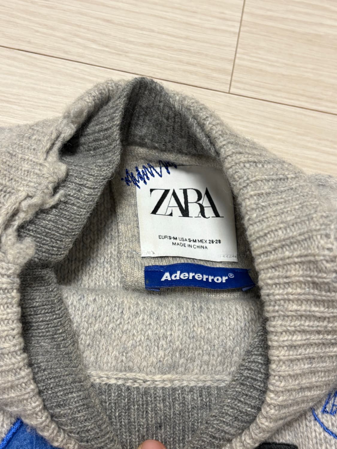 자라 x 아더에러 오버사이즈 스웨터 그레이 s-m사이즈 상품이미지3