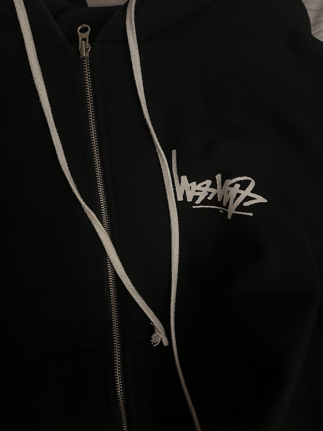 Stussy 리버스 후드 집업 상품이미지2