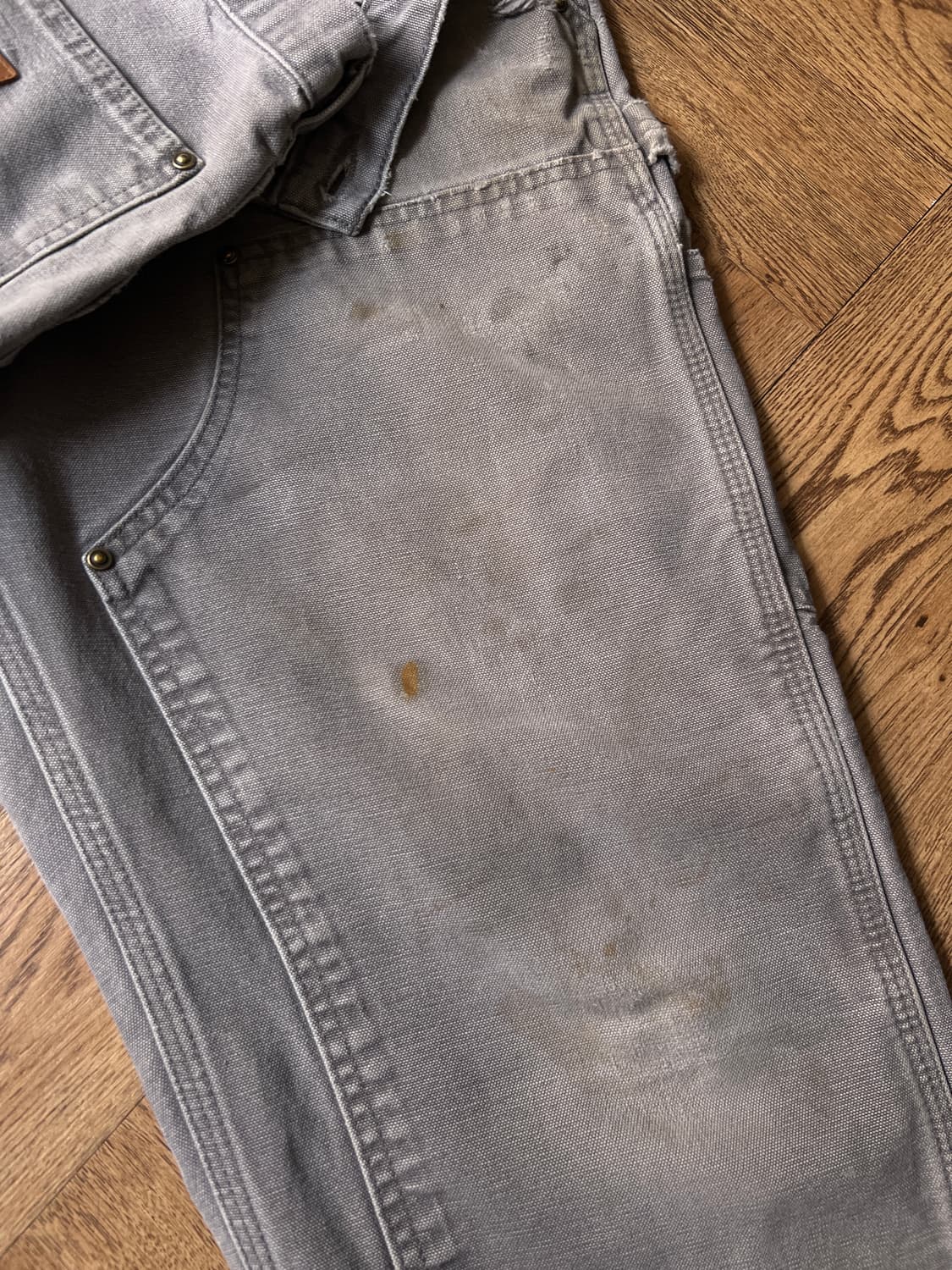 [34]칼하트 USA 빈티지 페이딩 차콜그레이 더블니 워크 팬츠 상품이미지4