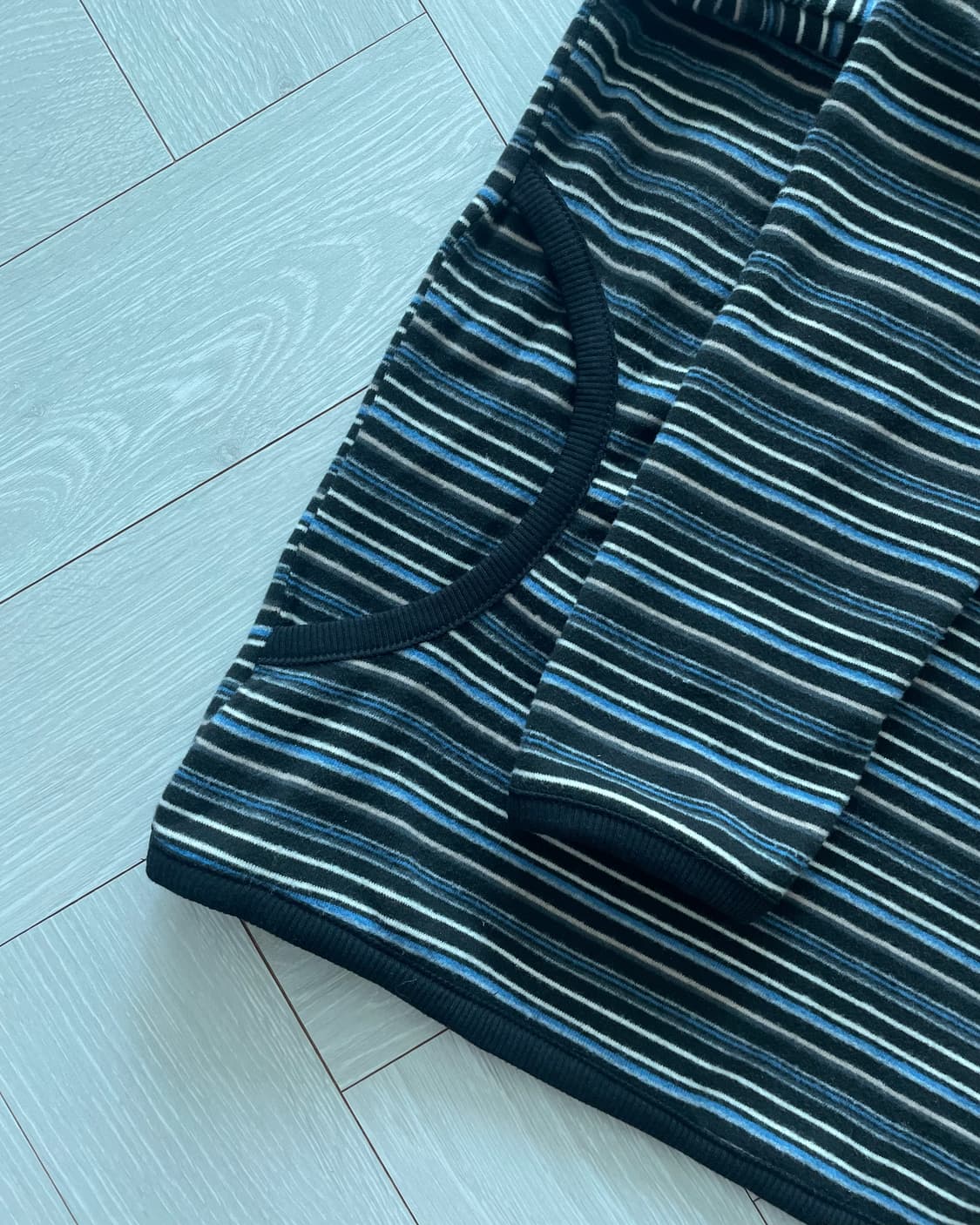 단델 stripe trim hooded long sleeve BLACK 상품이미지3