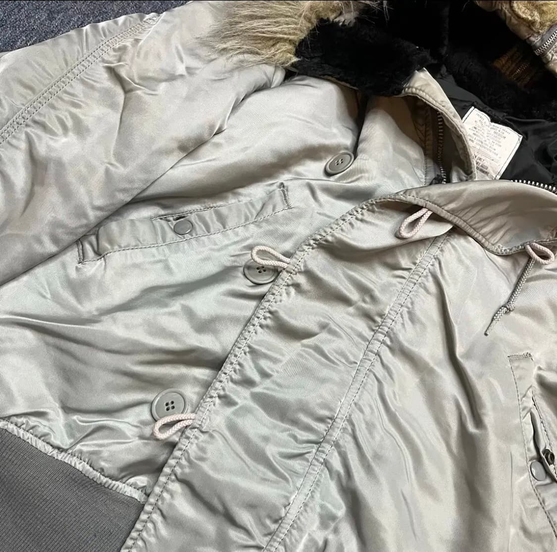 Alpha Industries 알파인더스트리 n2b 패딩 자켓 카키 상품이미지3