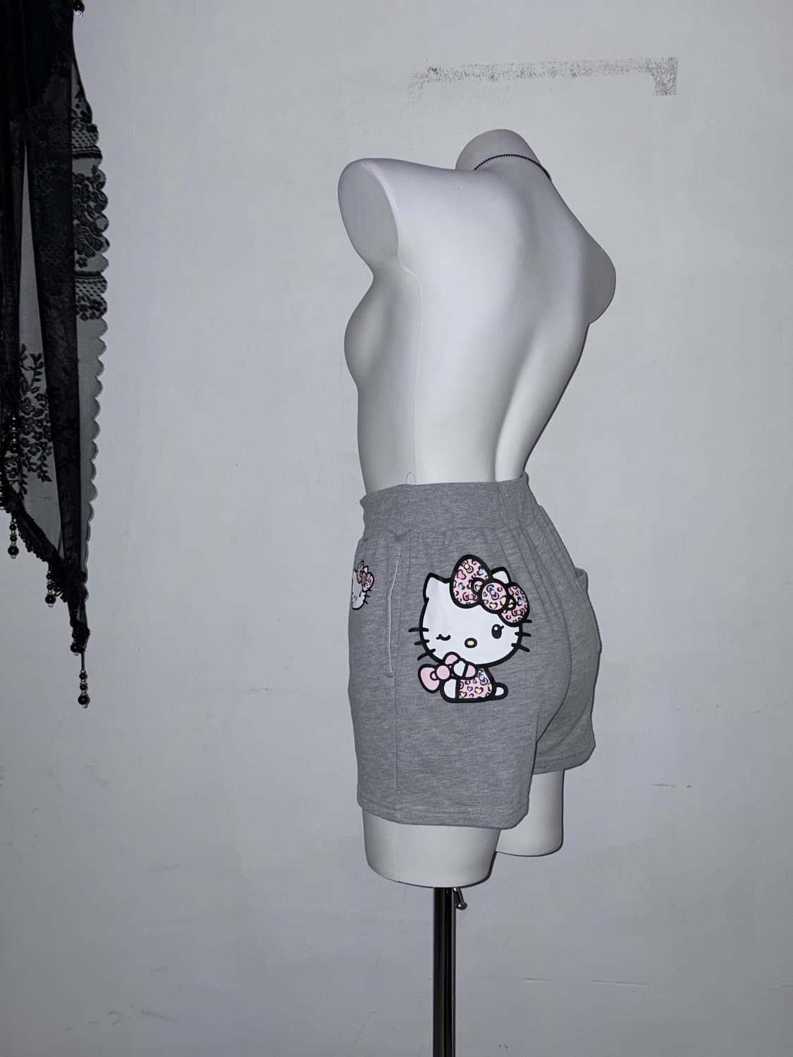 무채색 헬키 상하의 세트🎀 갸루 00s 헬로키티 호피  상품이미지5