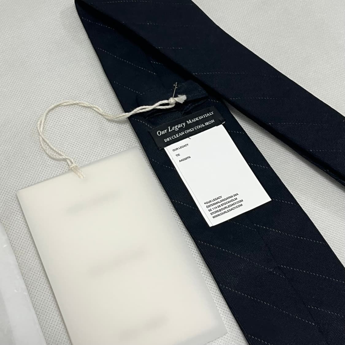 아워레가시 25fw 핀 스트라이프 넥타이 상품이미지1