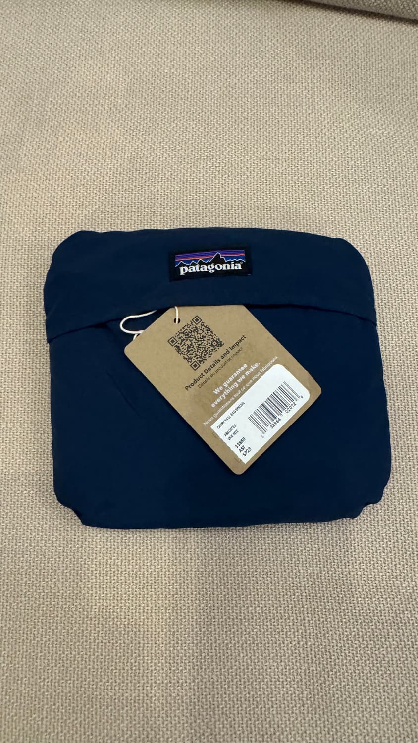 파타고니아 패커블 에코백 네이비 상품이미지1