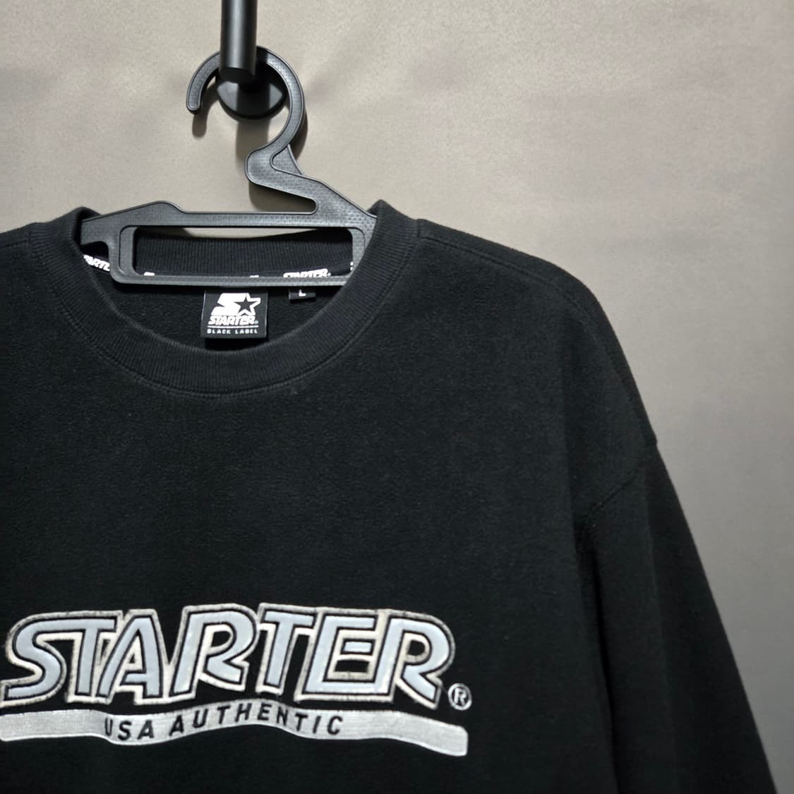 스타터 USA AUTHENTIC 맨투맨 블랙 상품이미지2