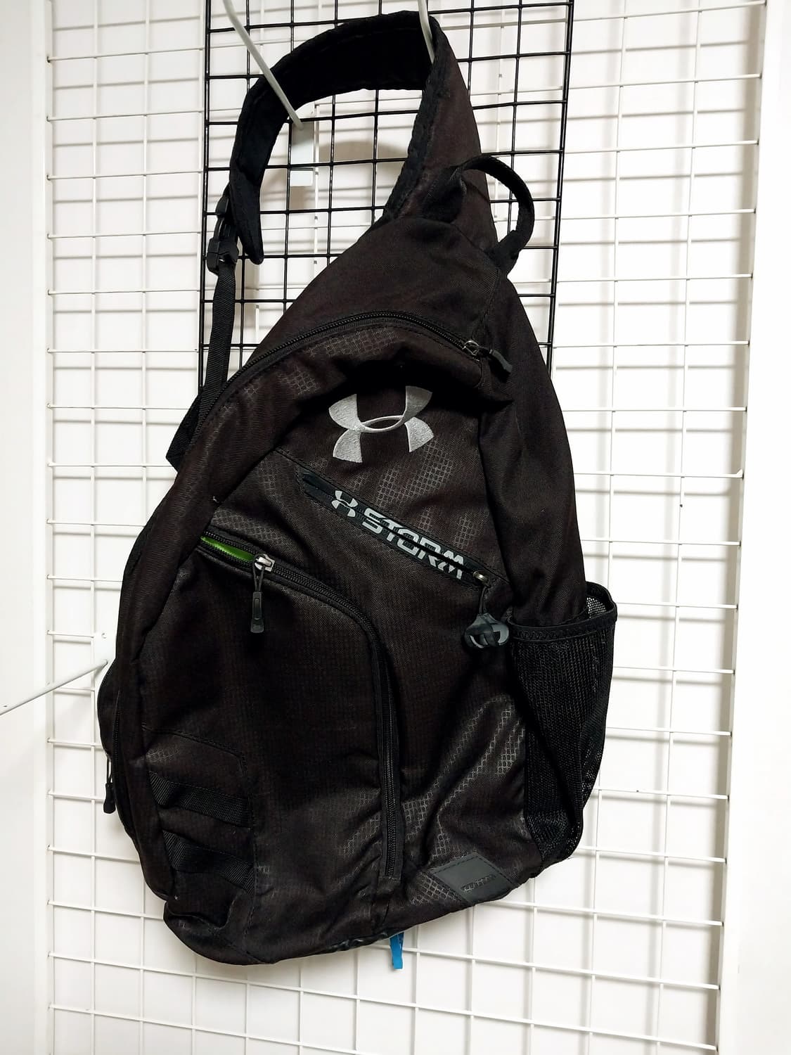 언더아머  컴펠슬링백팩 상품이미지1