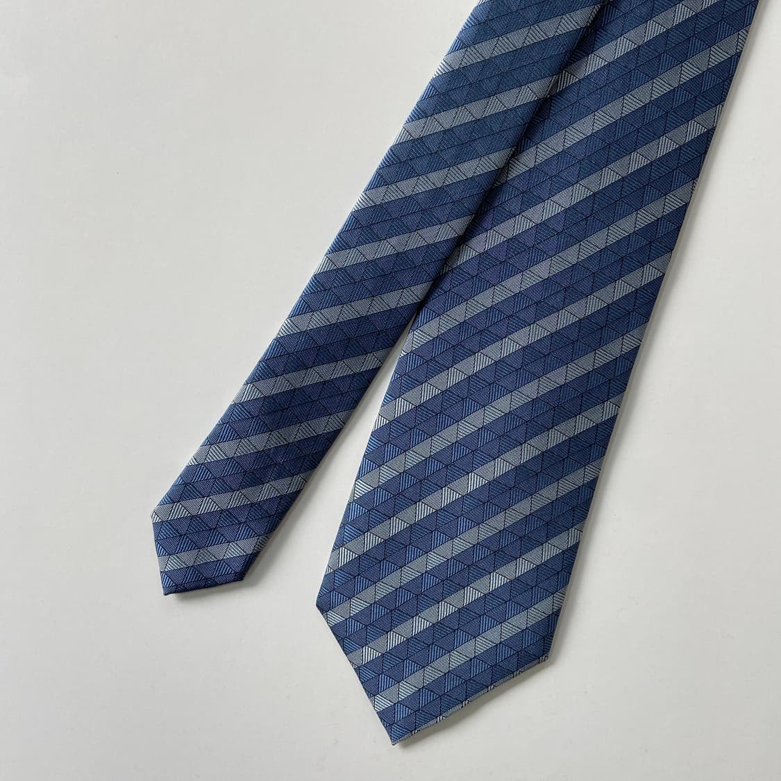 입생로랑(YSL) 명품 정품 넥타이 7.8cm 상품이미지2