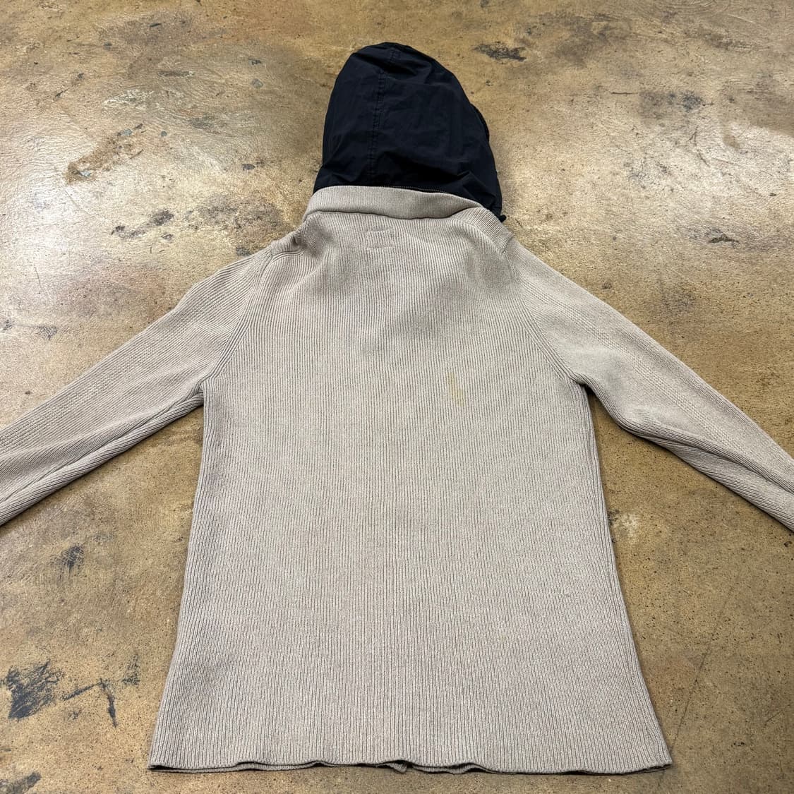 [정품/95] C.P. 컴퍼니 고글 후드 니트집업 베이지 b14 상품이미지4