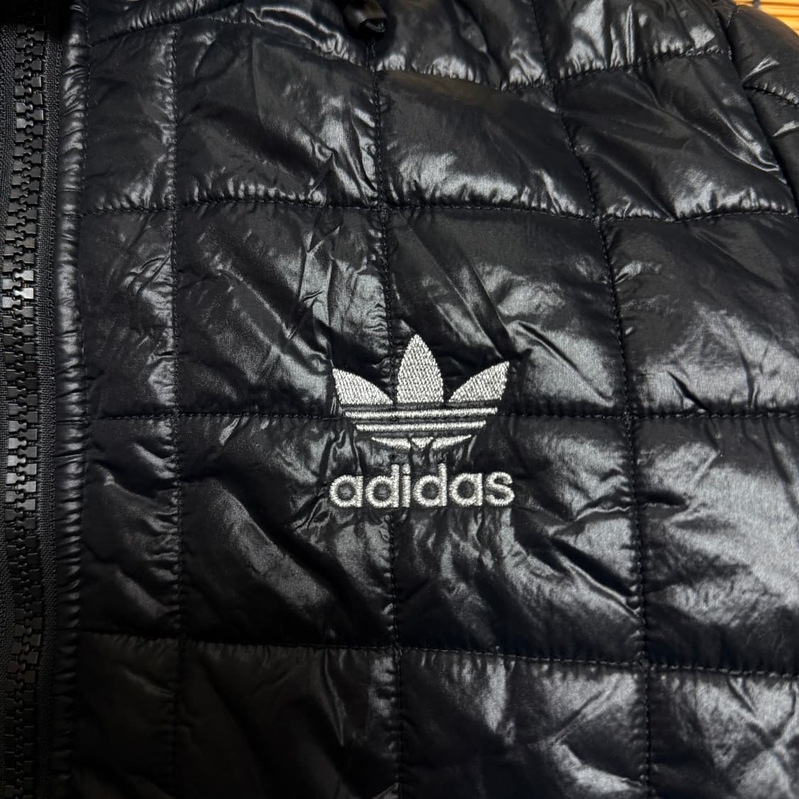 아디다스 y2k 블랙 퀼팅 경량 패딩 m 상품이미지4