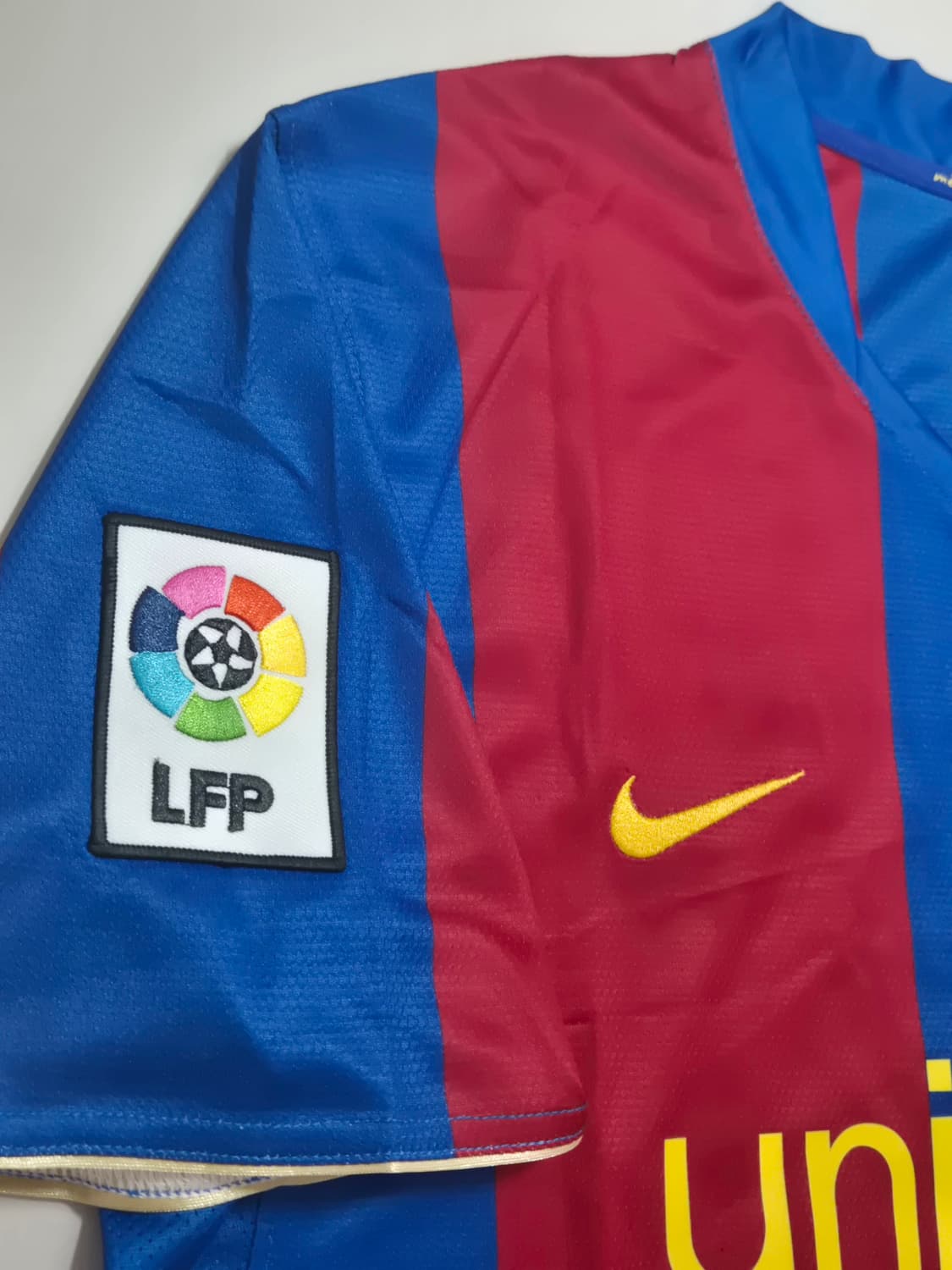 레트로)07-08시즌 바르샤 홈 호나우지뉴 유니폼 L사이즈 상품이미지5