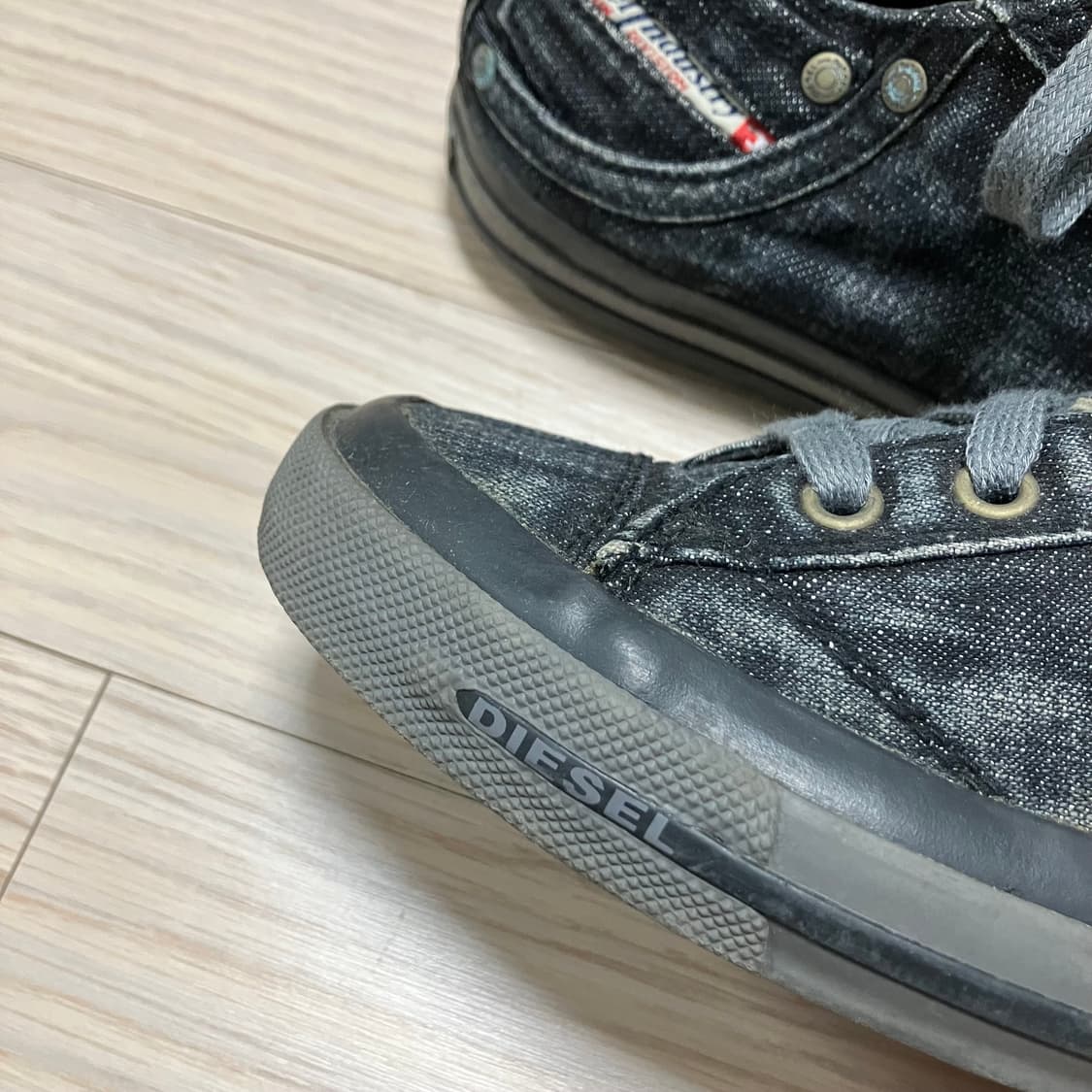 Diesel 디젤 희귀 데님 스니커즈 255 상품이미지5
