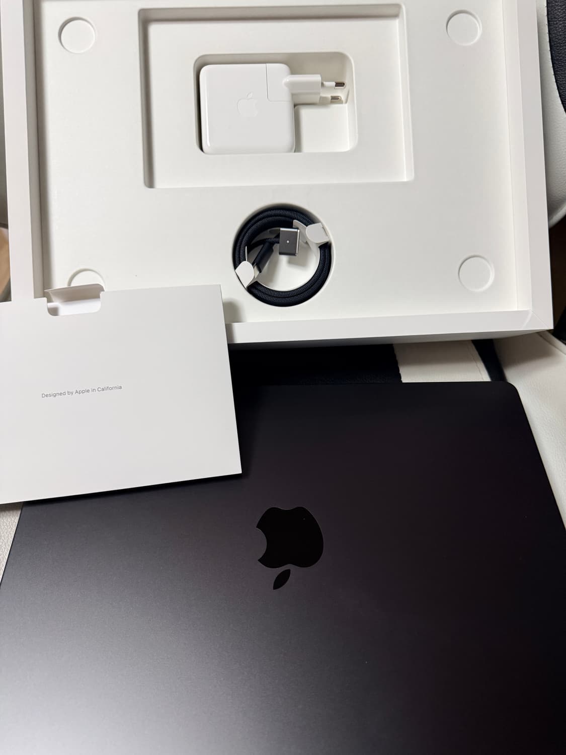 맥북 프로 m5 24 / 1tb 스페이스블랙 영문자판 상품이미지1