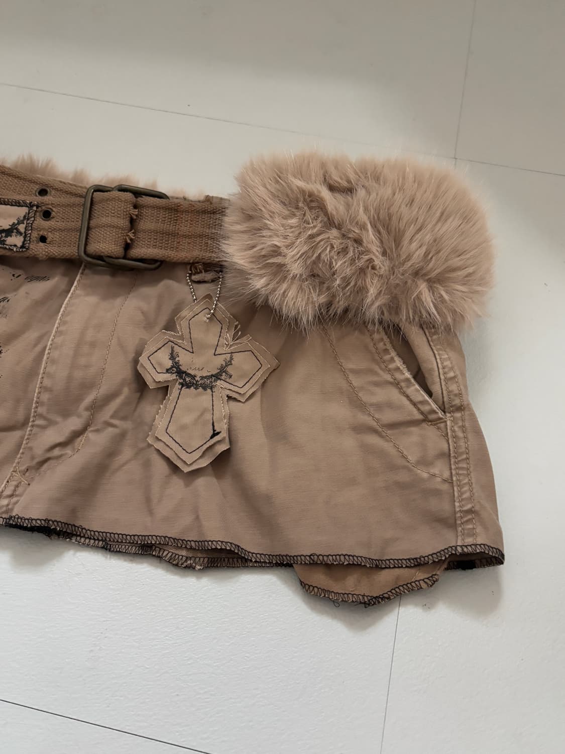 • hurtremake Beige Fur Belt Cross-printe 상품이미지3