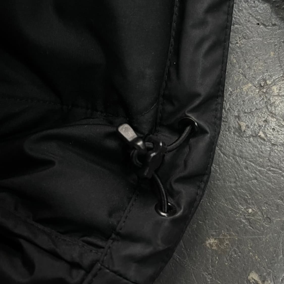 100 아디다스 경량패딩 상품이미지5