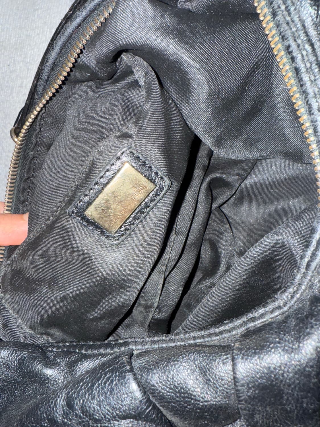 펜디 2000s 아카이브 블랙레더 호보백  상품이미지4