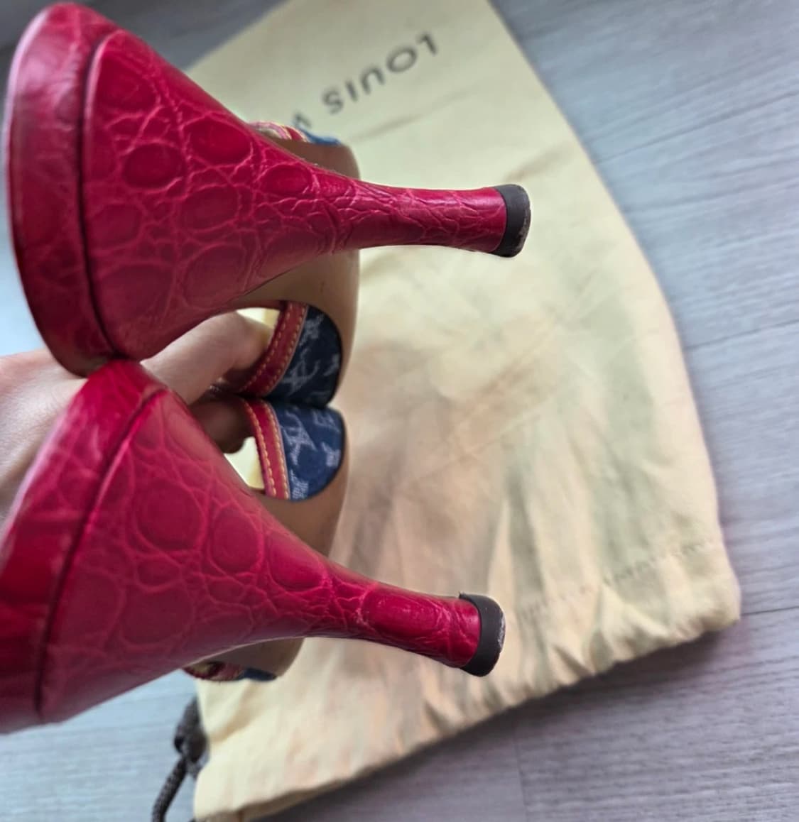 Louis vuitton 루이비통 데님 레드 뮬 힐 40.5(255) 상품이미지3