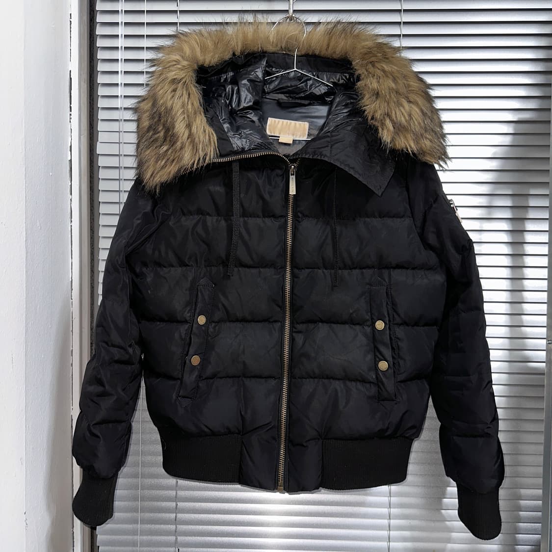 2000s 빈티지 마이클 코어스 퍼 크롭 패딩 코트 상품이미지2