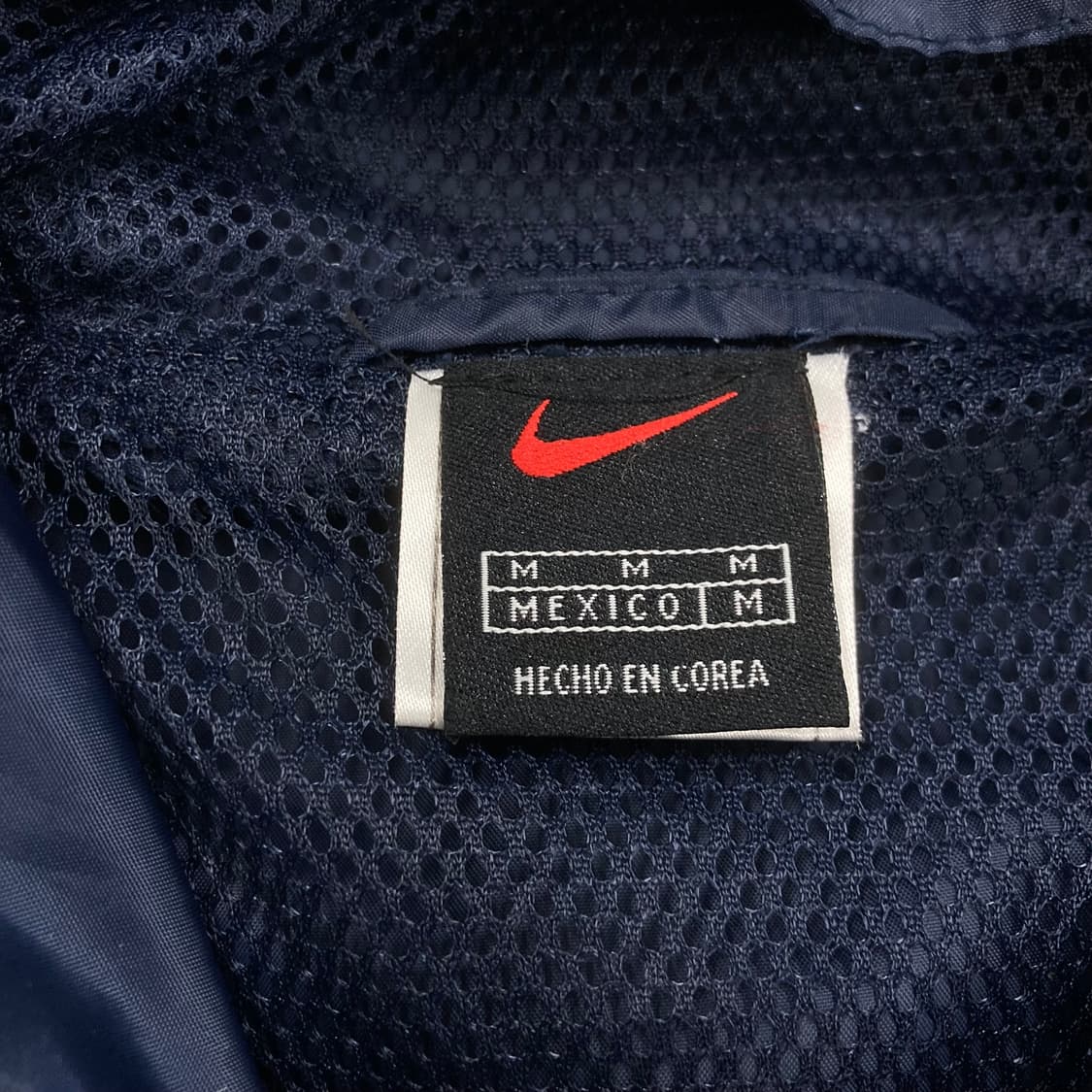 나이키 00s 네이비 컬러 스우시 빅로고 사이드 라인 바람막이 상품이미지5