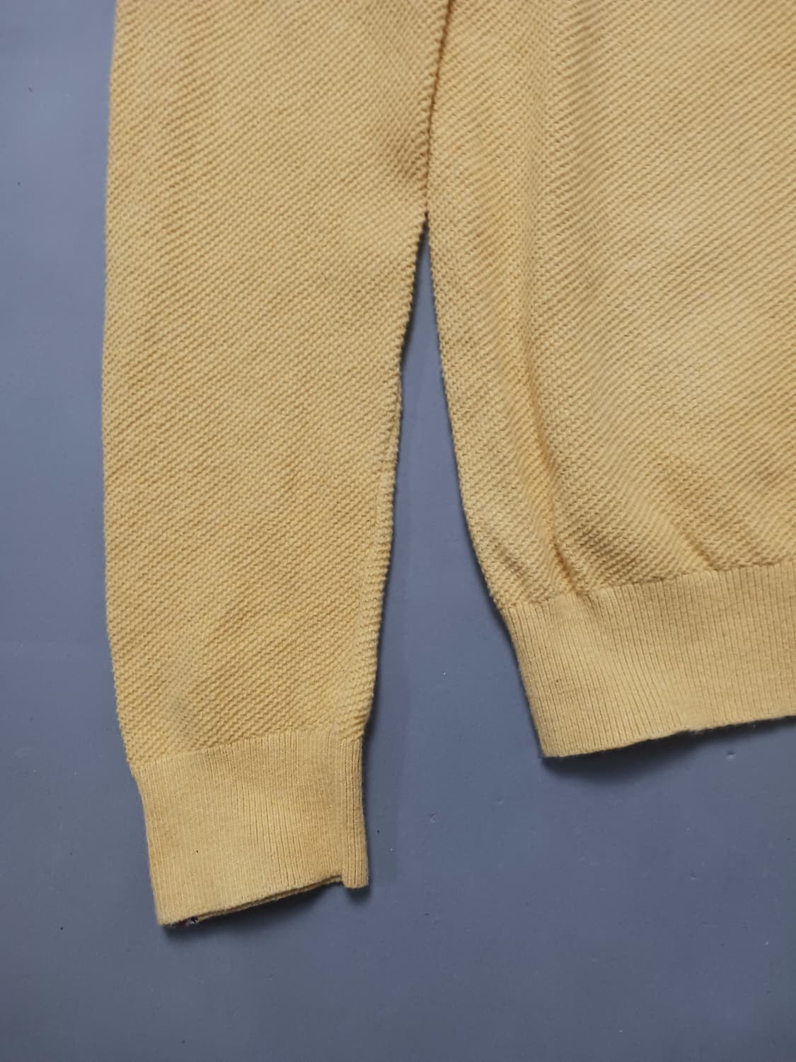 [L] 타미힐피거 와플 머스타드 라운드넥 니트 상품이미지4