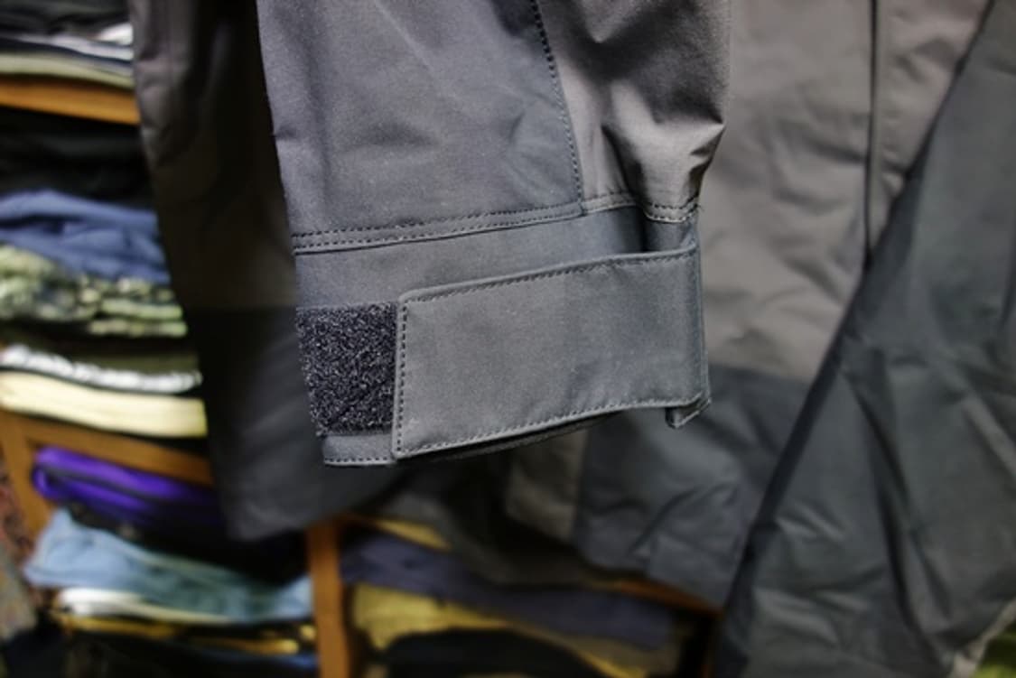 Goldwin 골드윈 퍼텍스 언리미티드 2L 자켓 차콜 3 (100) 상품이미지4