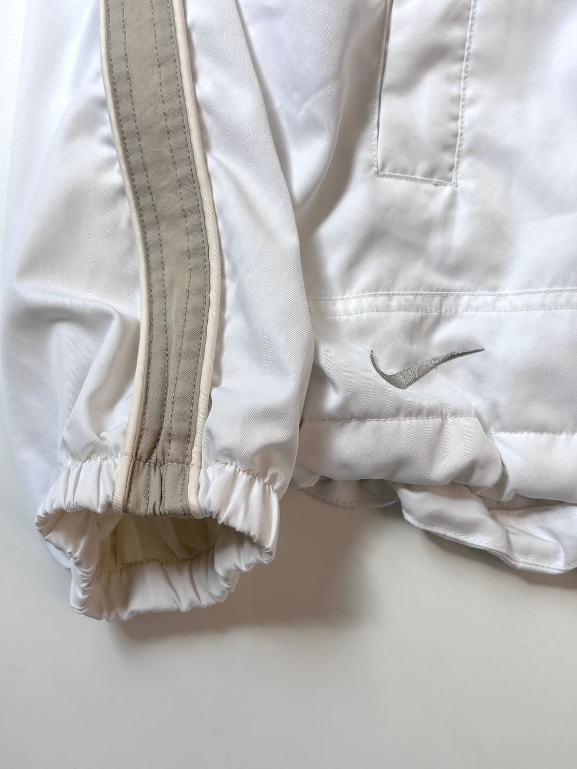 Nike 나이키 테니스로고 아이보리/베이지 아노락 상품이미지4