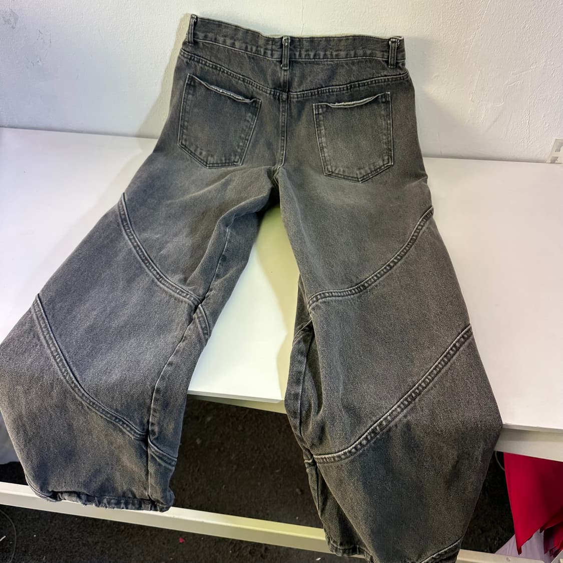 M 세인트마틴 그레이 빈티지워시드 세미와이드핏 데님팬츠 상품이미지5