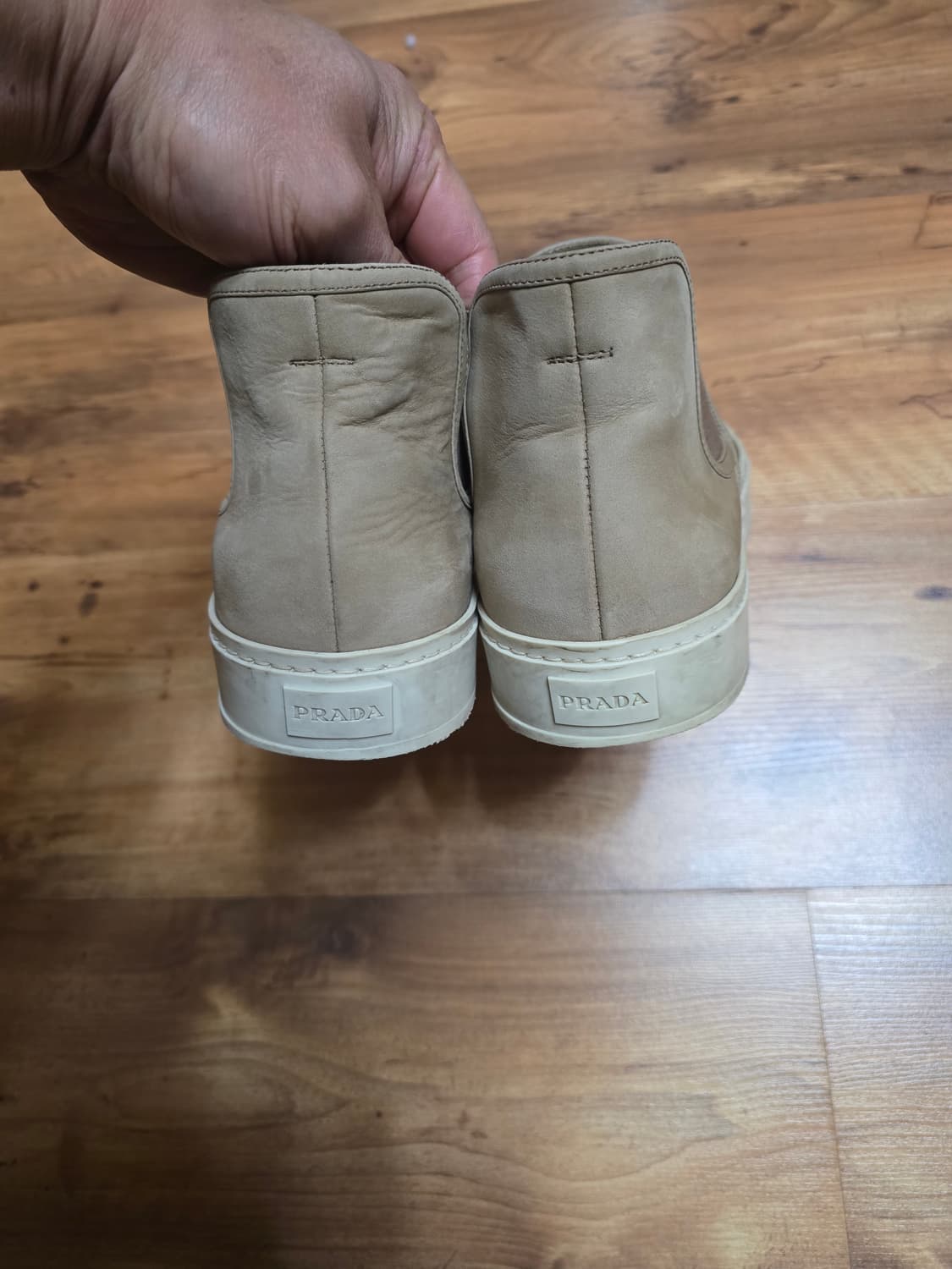 프라다 스웨이드 신발 판매합니다 상품이미지2