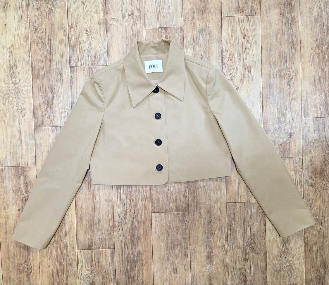 에오우스(EOUS) 크롭자켓 프리사이즈 새상품 상품이미지4