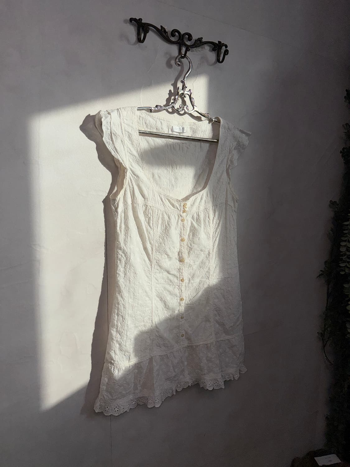 Ivory floral embroid punching lace bl 상품이미지2