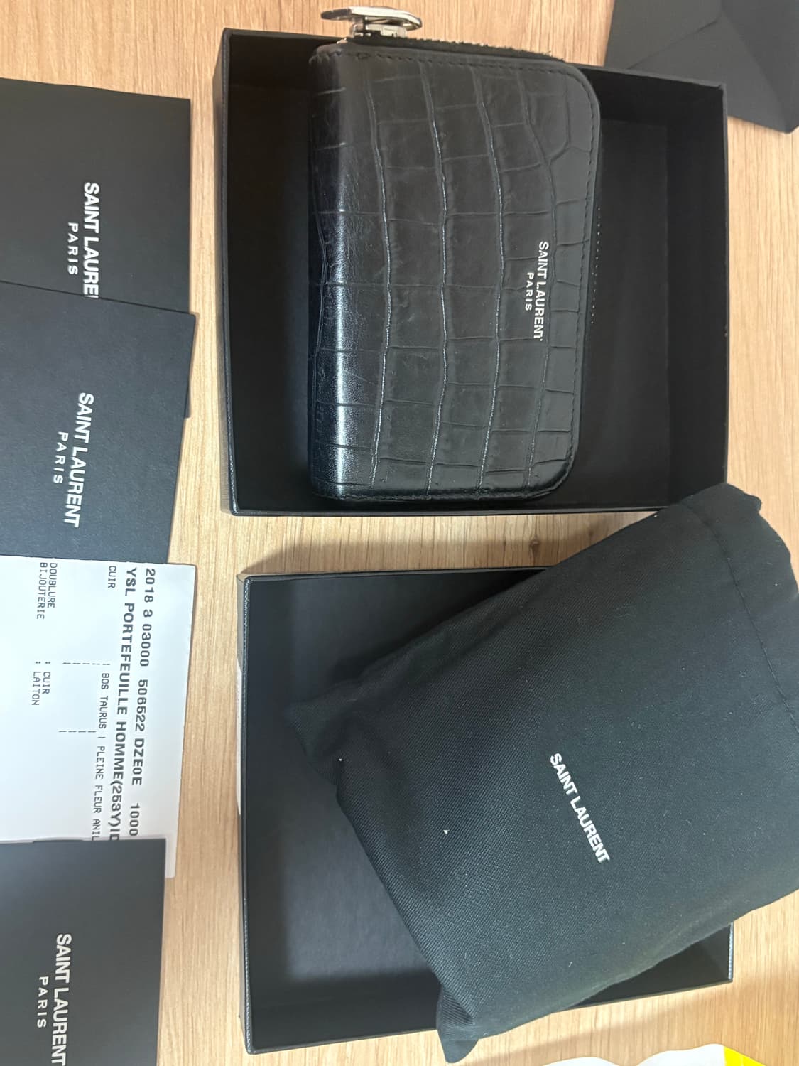 생로랑 크로커다일 지퍼돌이 지갑 판매합니다 상품이미지1