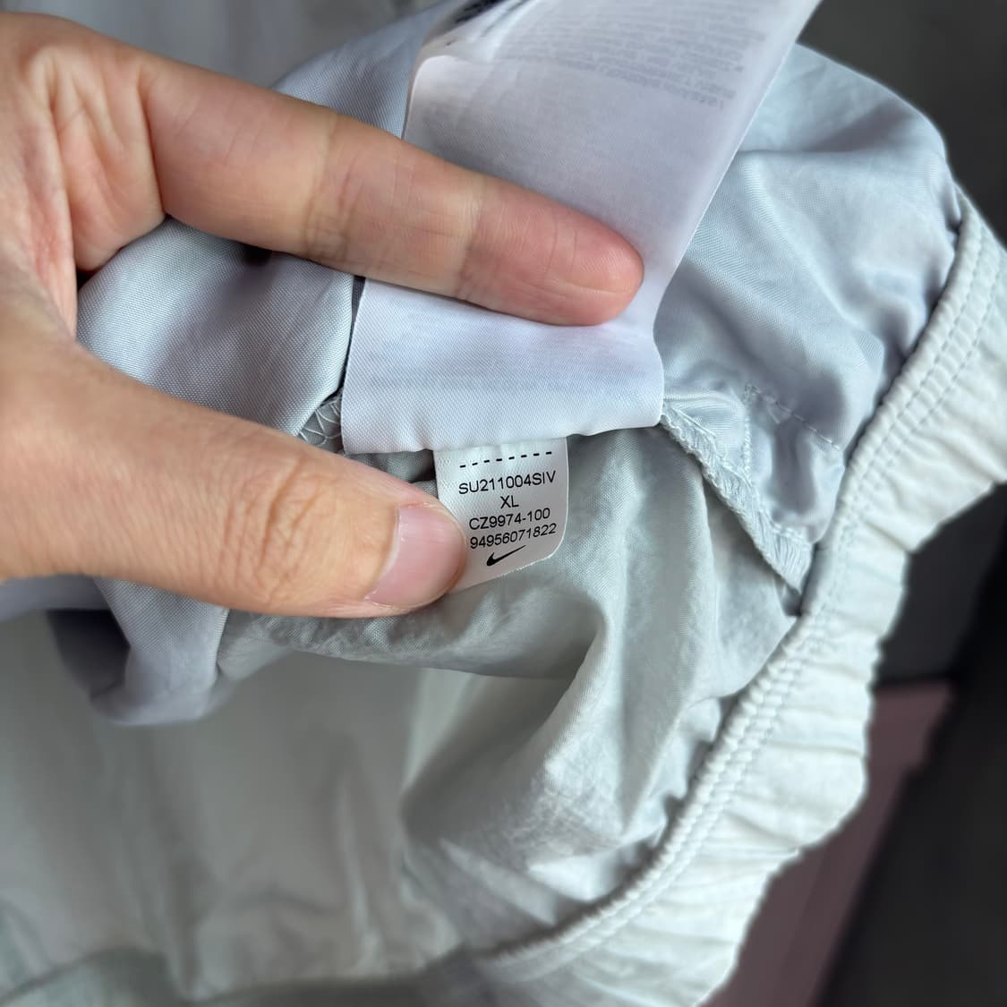 나이키 스우시 아노락 바람막이 상품이미지3